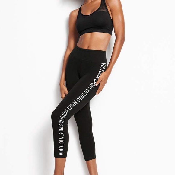 Victoria's Secret Pants - Victoria’s Secret sport black capri leggings